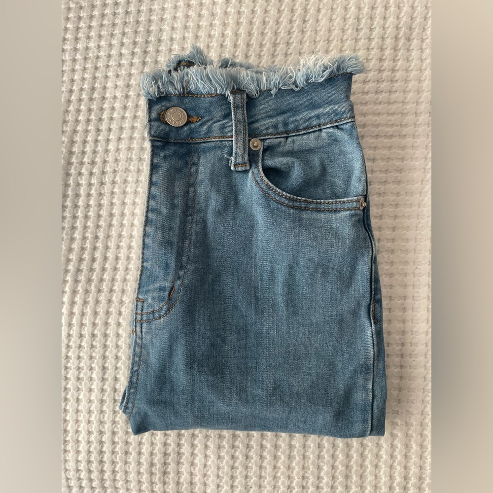 Frayed Hem Blue Jeans